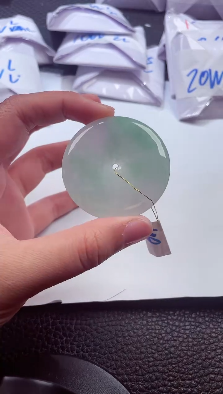 颈饰未镶嵌翡翠00008748