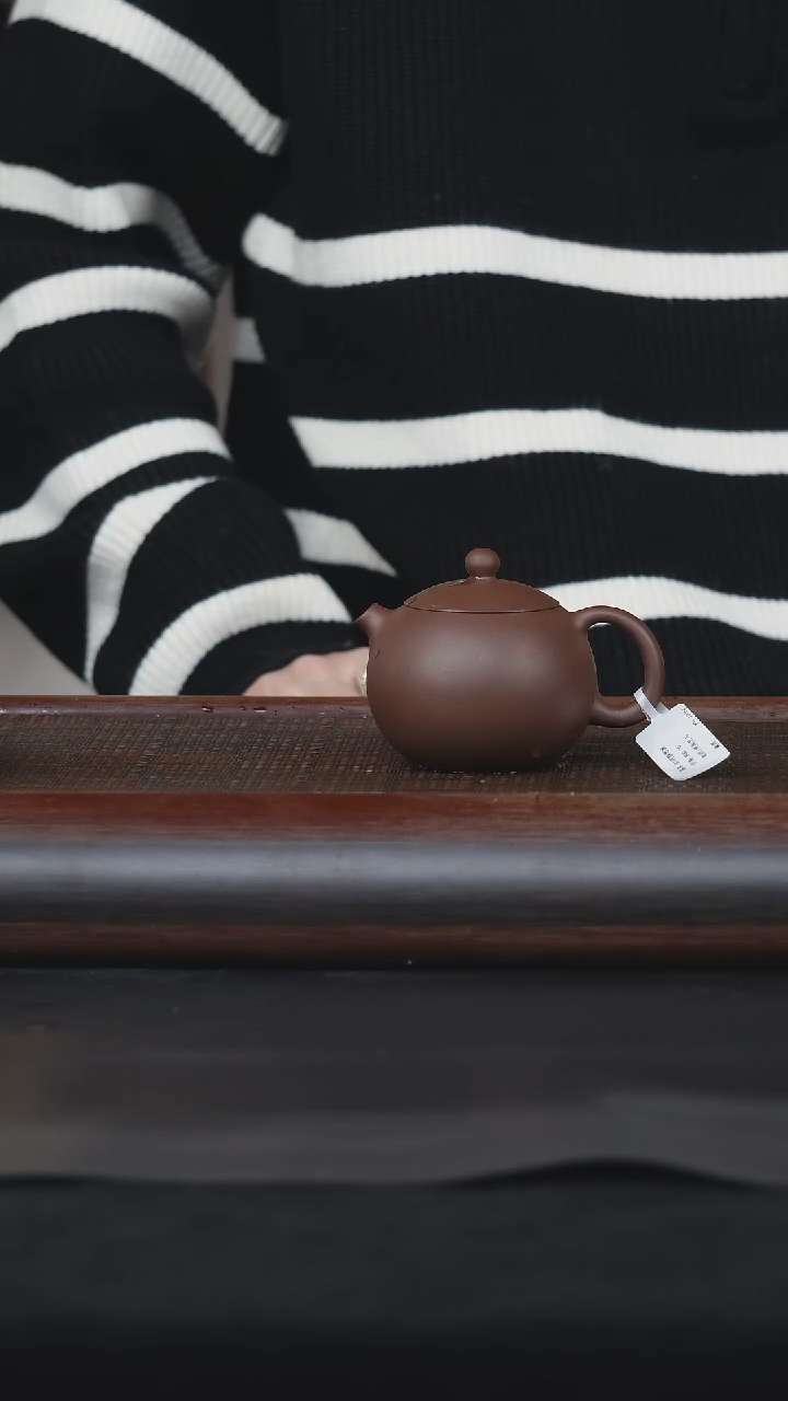 【闪购商品】紫砂茶壶11老紫泥西施150