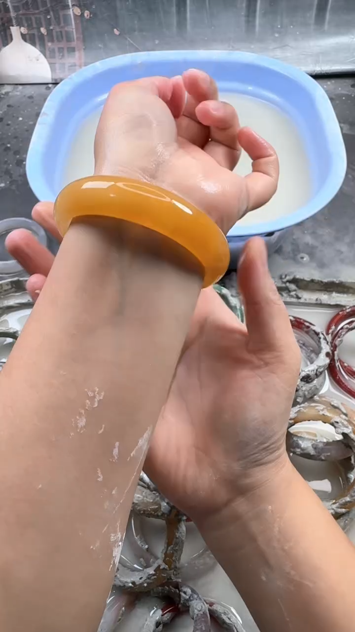 石英质玉手镯未镶嵌39