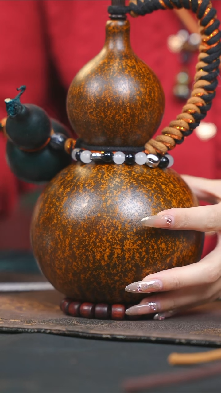 【闪购商品】WO253大漆酒葫芦不包手串及旋转底座