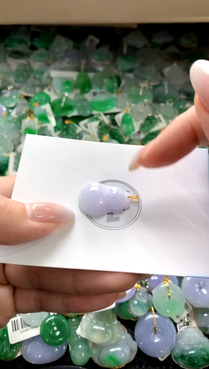 颈饰18K金镶嵌翡翠1111111111111111