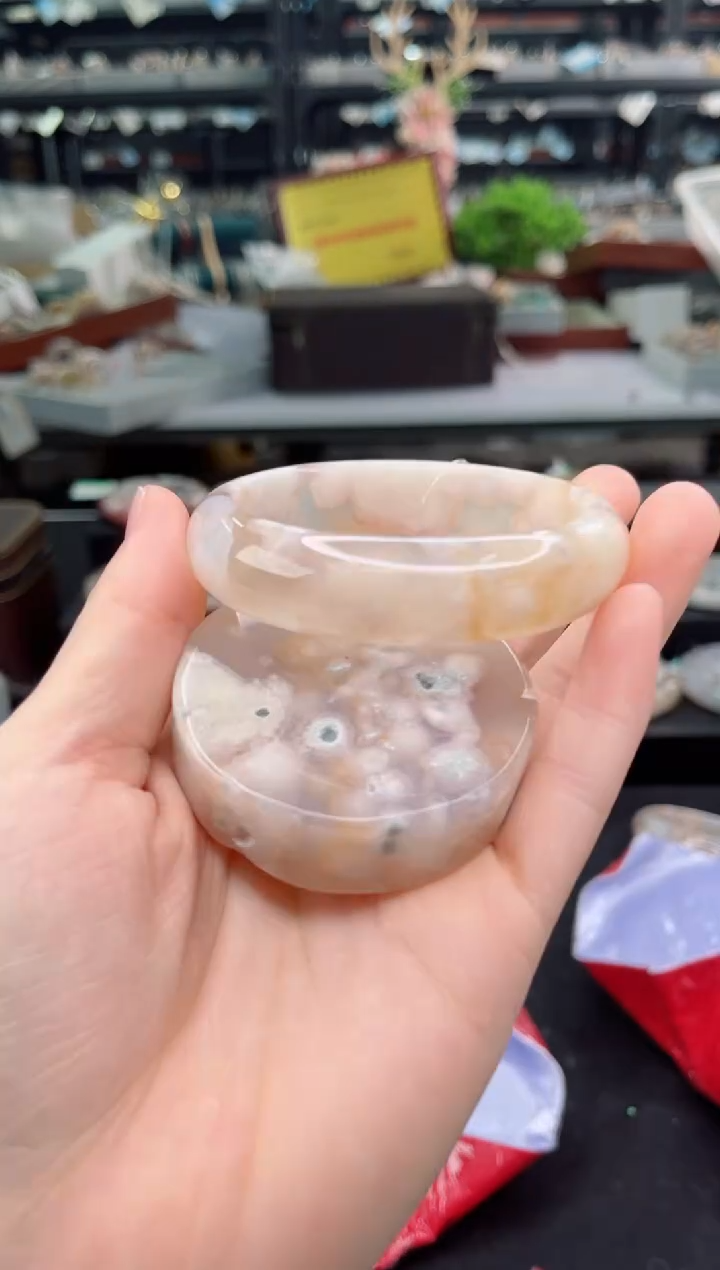 石英质玉未镶嵌手镯61圈口（赠品镯心）3846522