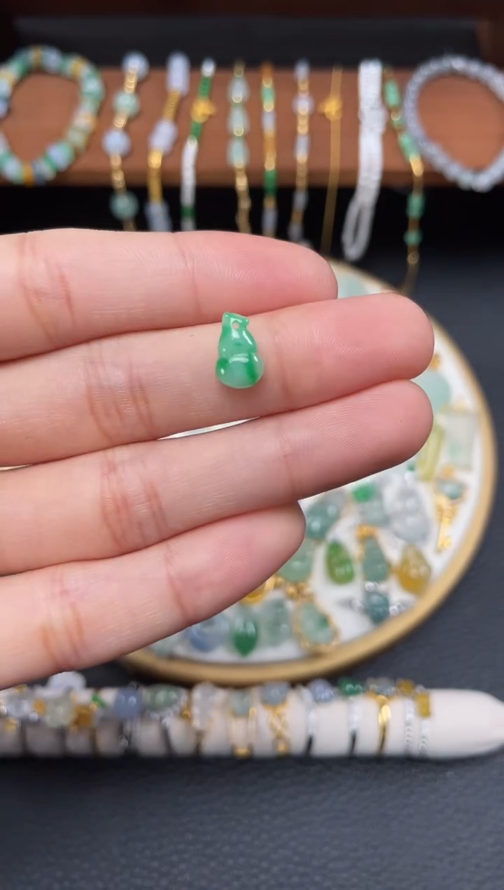 【闪购商品】翡翠吊坠(不含链)18K金镶嵌一个  JK263