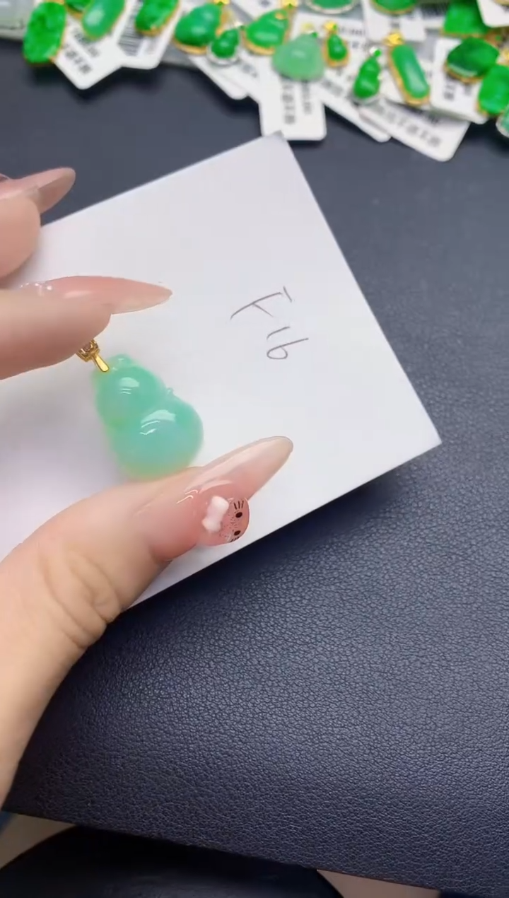 颈饰未镶嵌翡翠缅甸天然翡翠A货