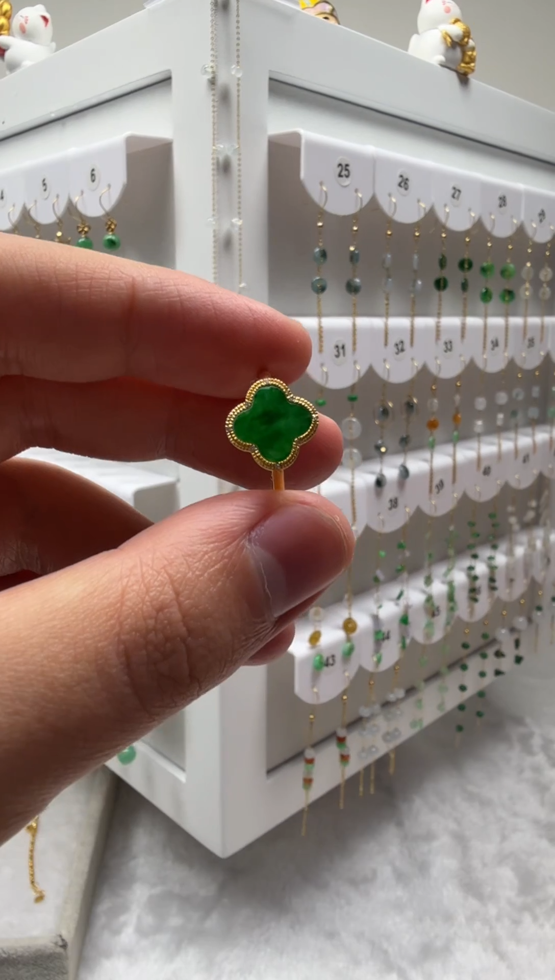 18K金镶嵌戒指翡翠缅甸天然翡翠a货