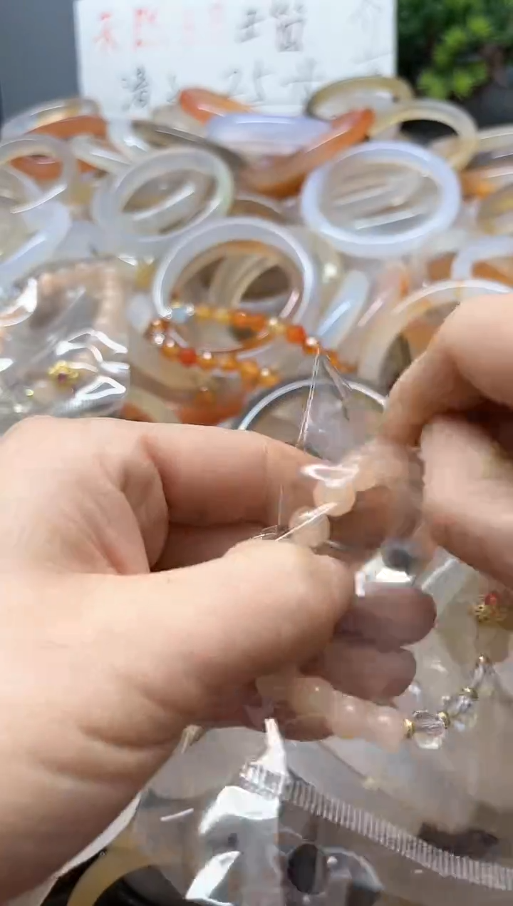 【闪购商品】玛瑙/玉髓手镯未镶嵌D03