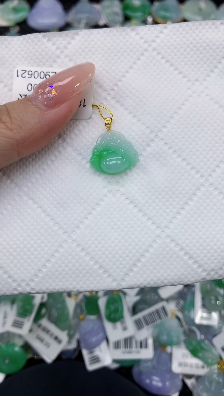 颈饰18K金镶嵌翡翠1111111111