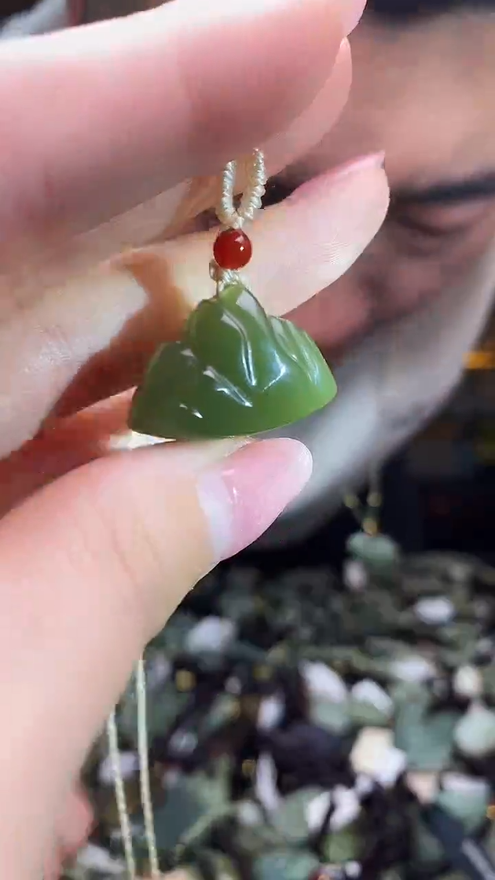颈饰未镶嵌和田玉多样性发货，拍一发一