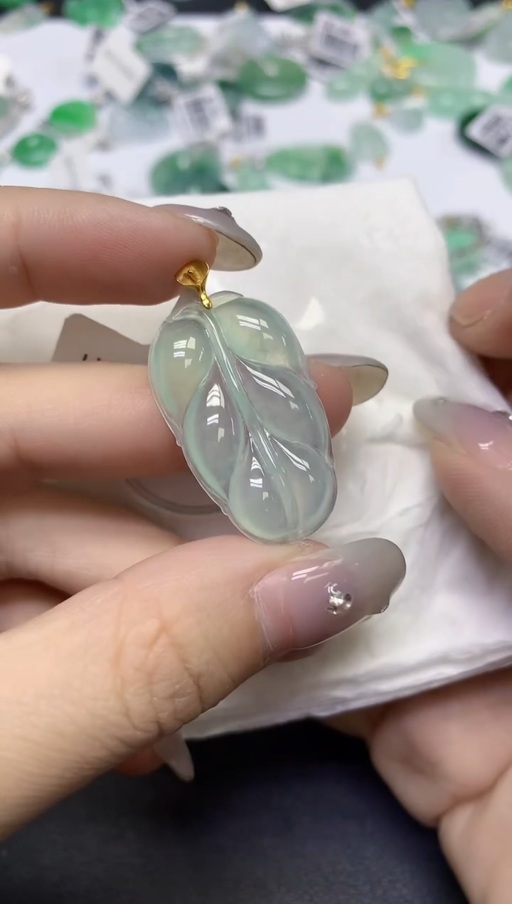 颈饰18K金镶嵌翡翠天然缅甸翡翠A货百元以上9元证书费自理