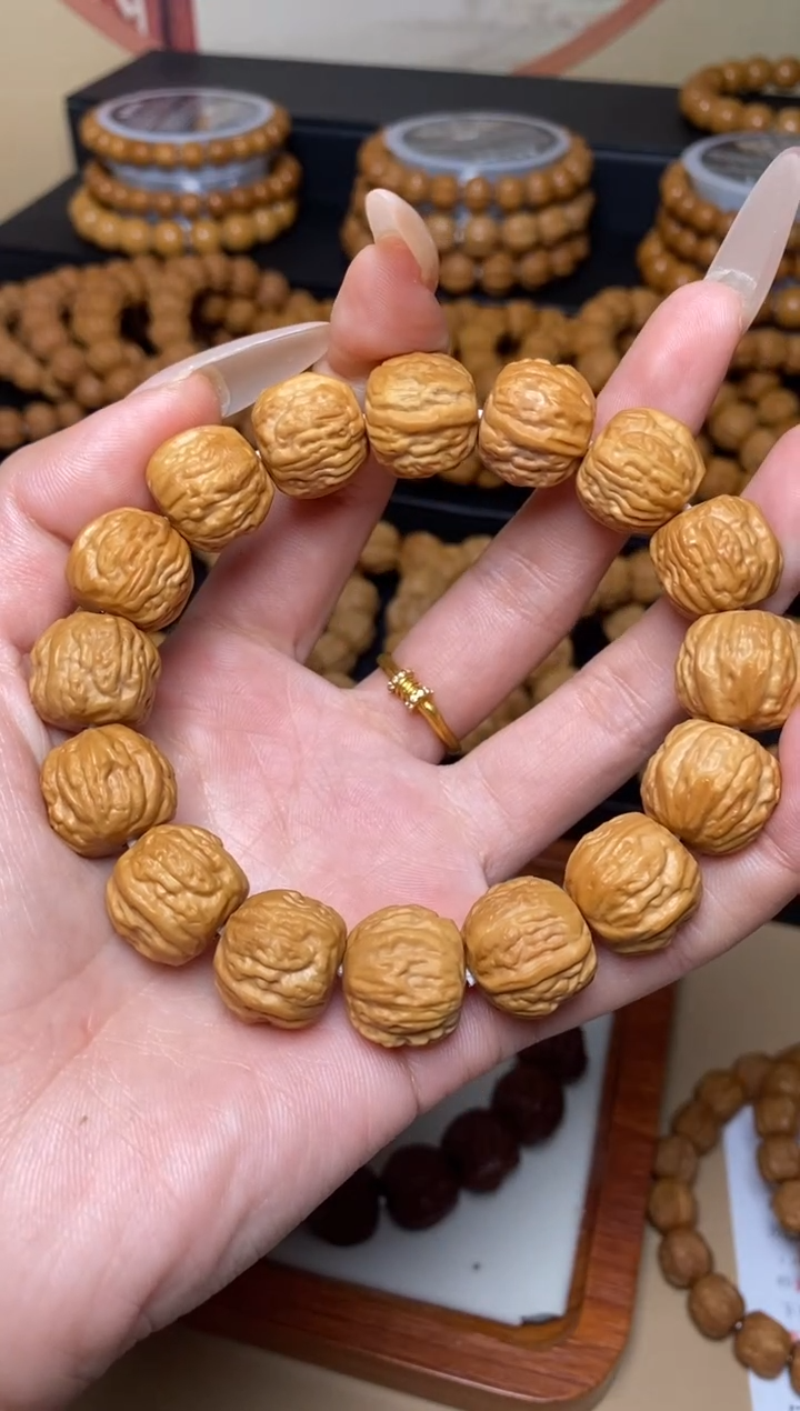 【闪购商品】猴头核桃手串15-16mm龙炎料金蟾蛤蟆头全品