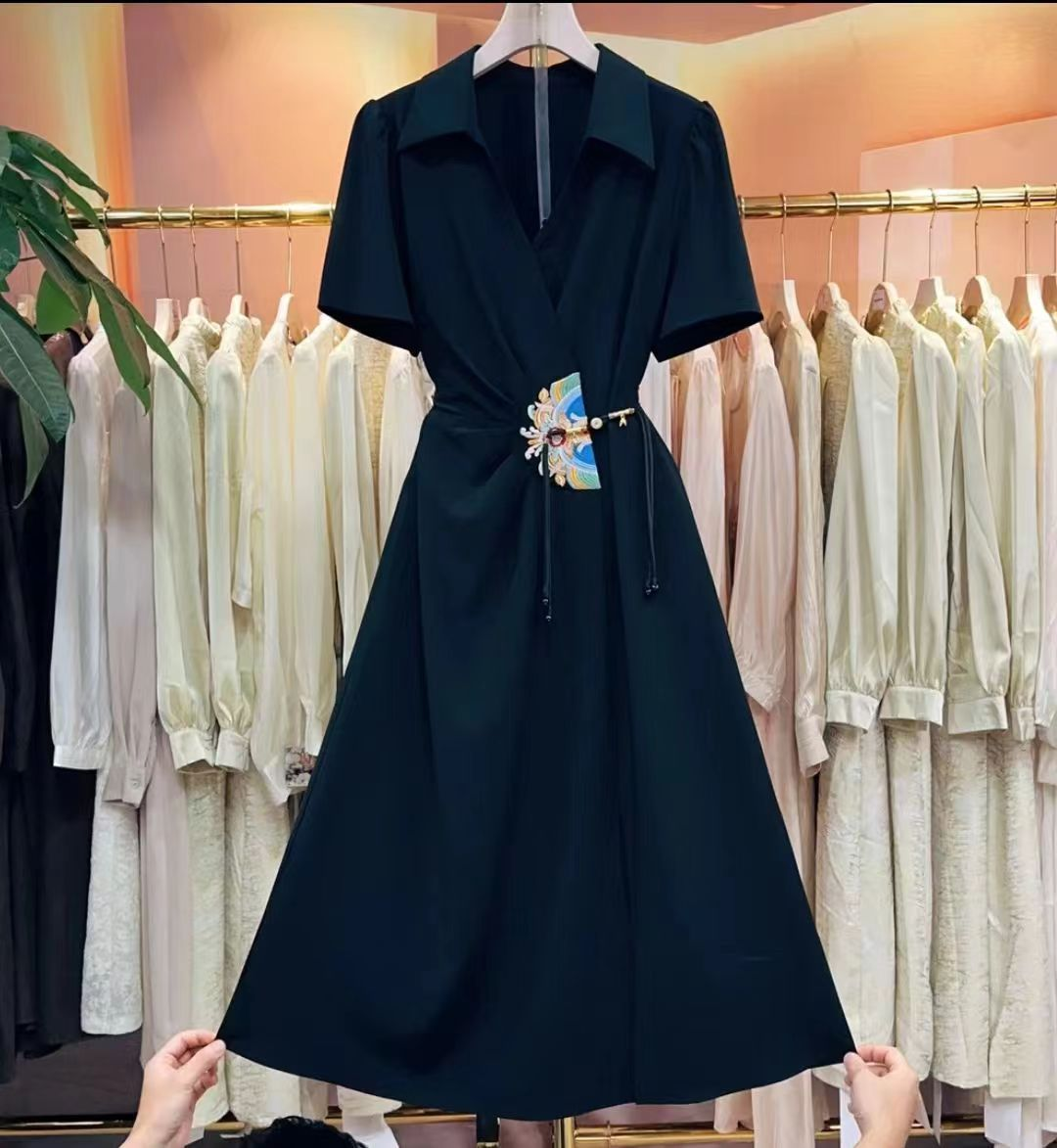 K623 新款时尚气质百搭减龄显瘦法式赫本设计感女装连衣裙