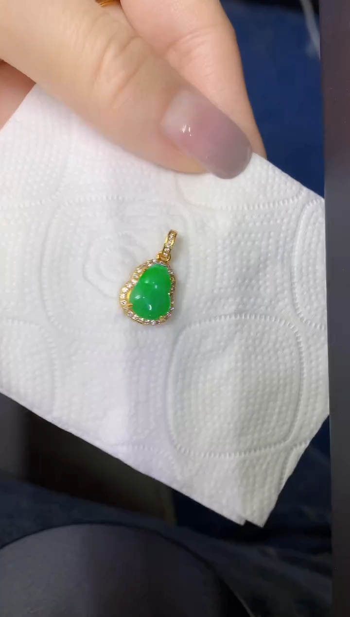 颈饰未镶嵌翡翠缅甸天然翡翠A货