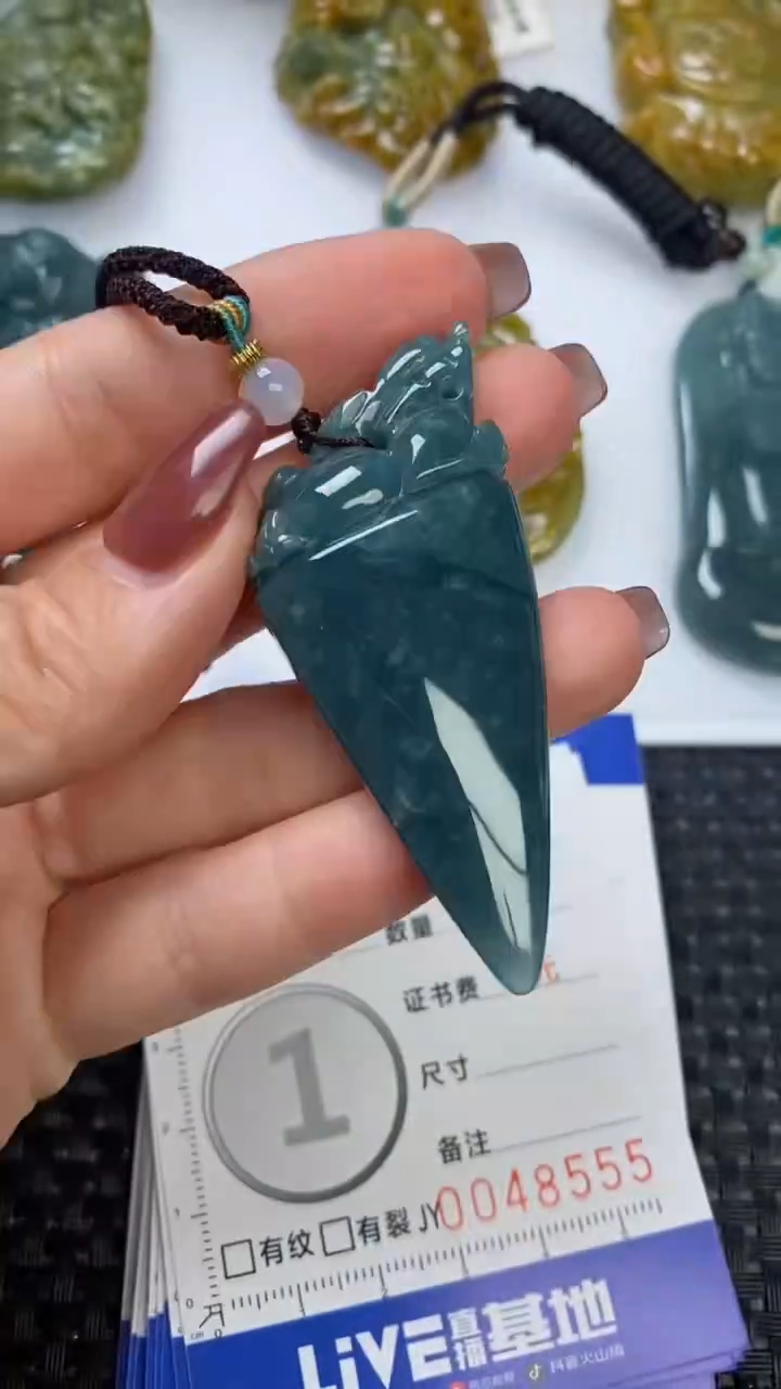 【闪购商品】翡翠颈饰未镶嵌1111111111111111