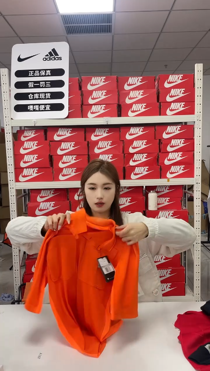 编码014闪购尺码 xs Nike/耐克卫衣卫裤以直播间过款为主