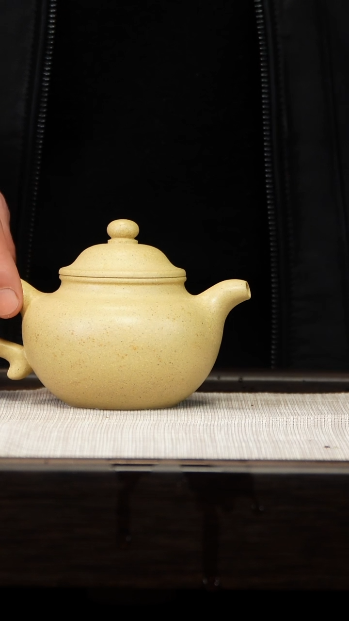 茶壶紫砂本绿莲子