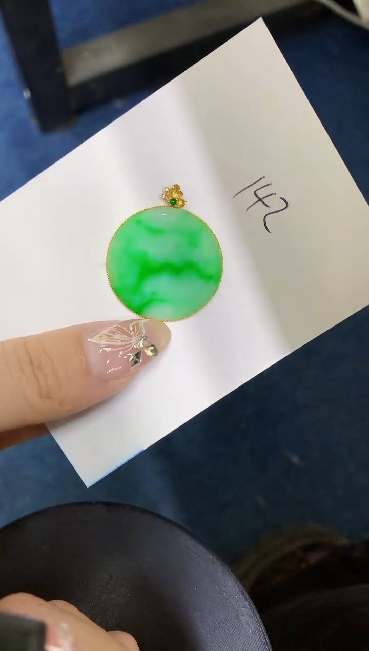 【闪购商品】翡翠颈饰18K金镶嵌0000000000