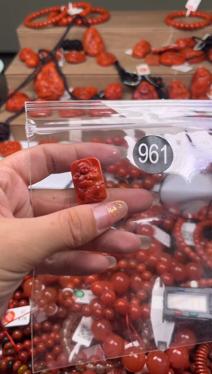 【闪购商品】南红玛瑙珠宝奇石未镶嵌961