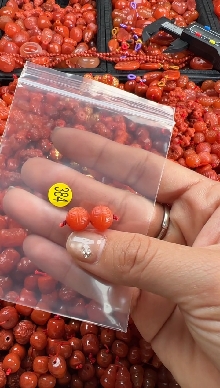 【闪购商品】南红玛瑙颈饰未镶嵌1