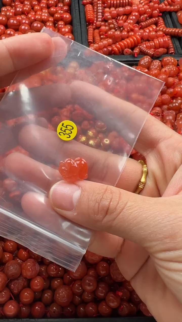 【闪购商品】南红玛瑙颈饰未镶嵌1