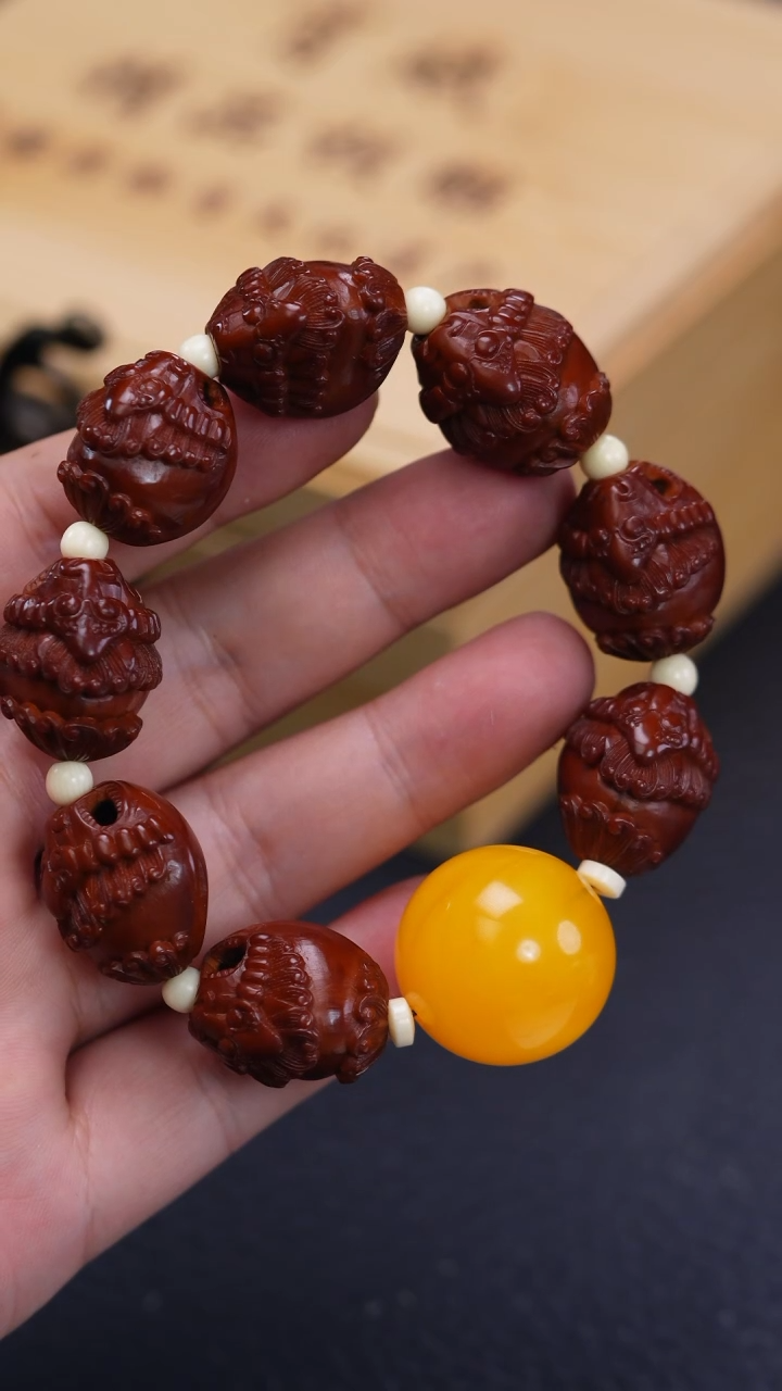 【闪购商品】橄榄核其他回血肖斌老派苏作纯刀貔貅手串含配饰