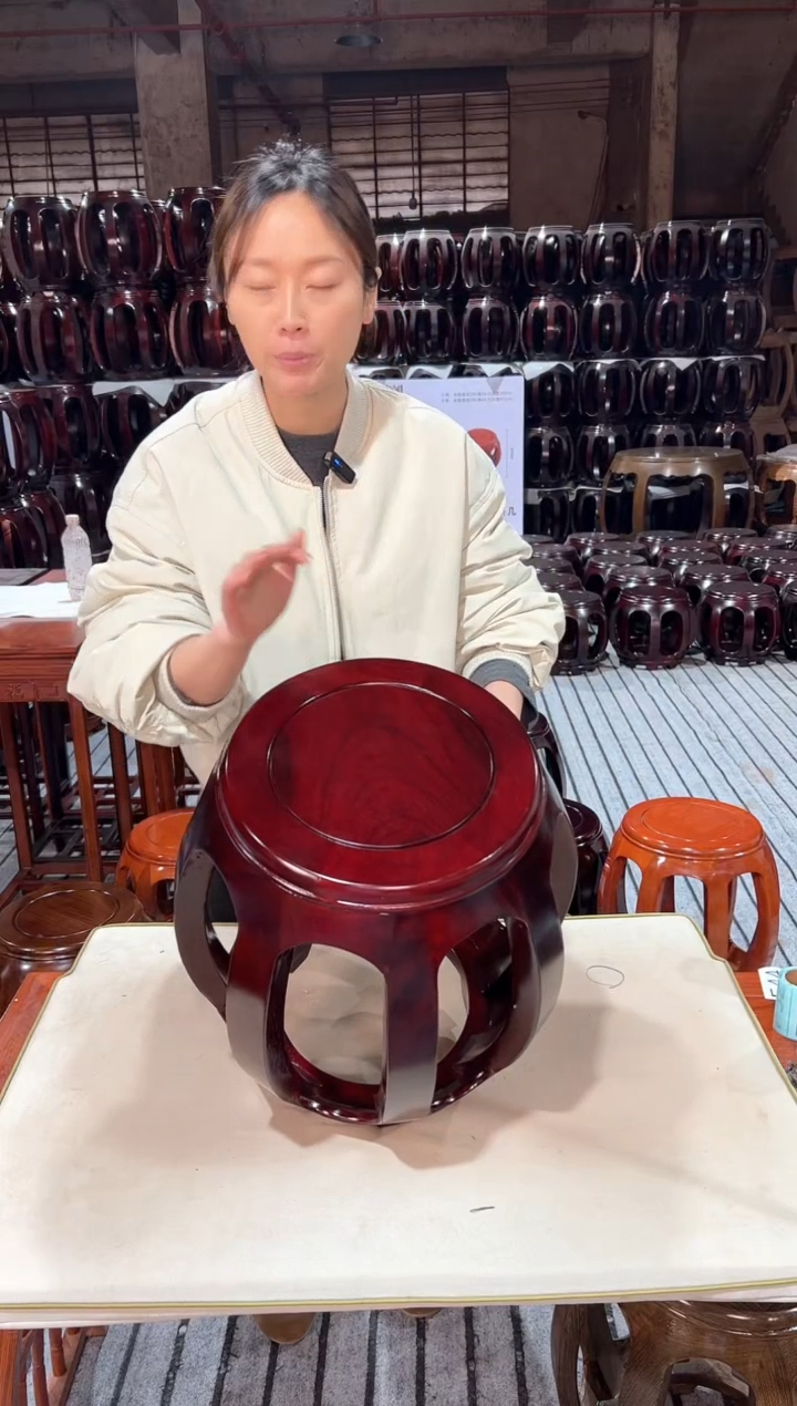 【闪购商品】花梨木类凳子亚花梨酸枝色大号鼓凳