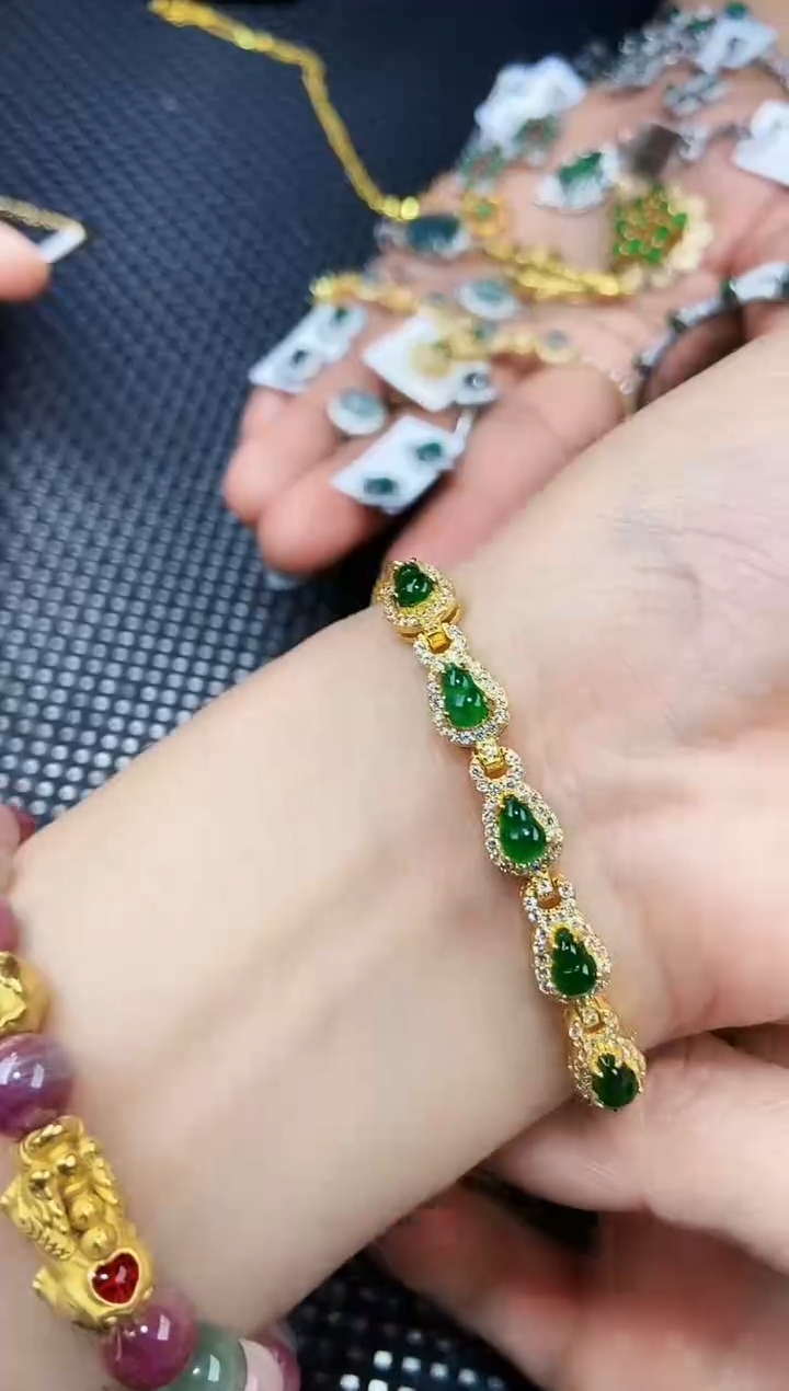 【闪购商品】翡翠手链未镶嵌11111111