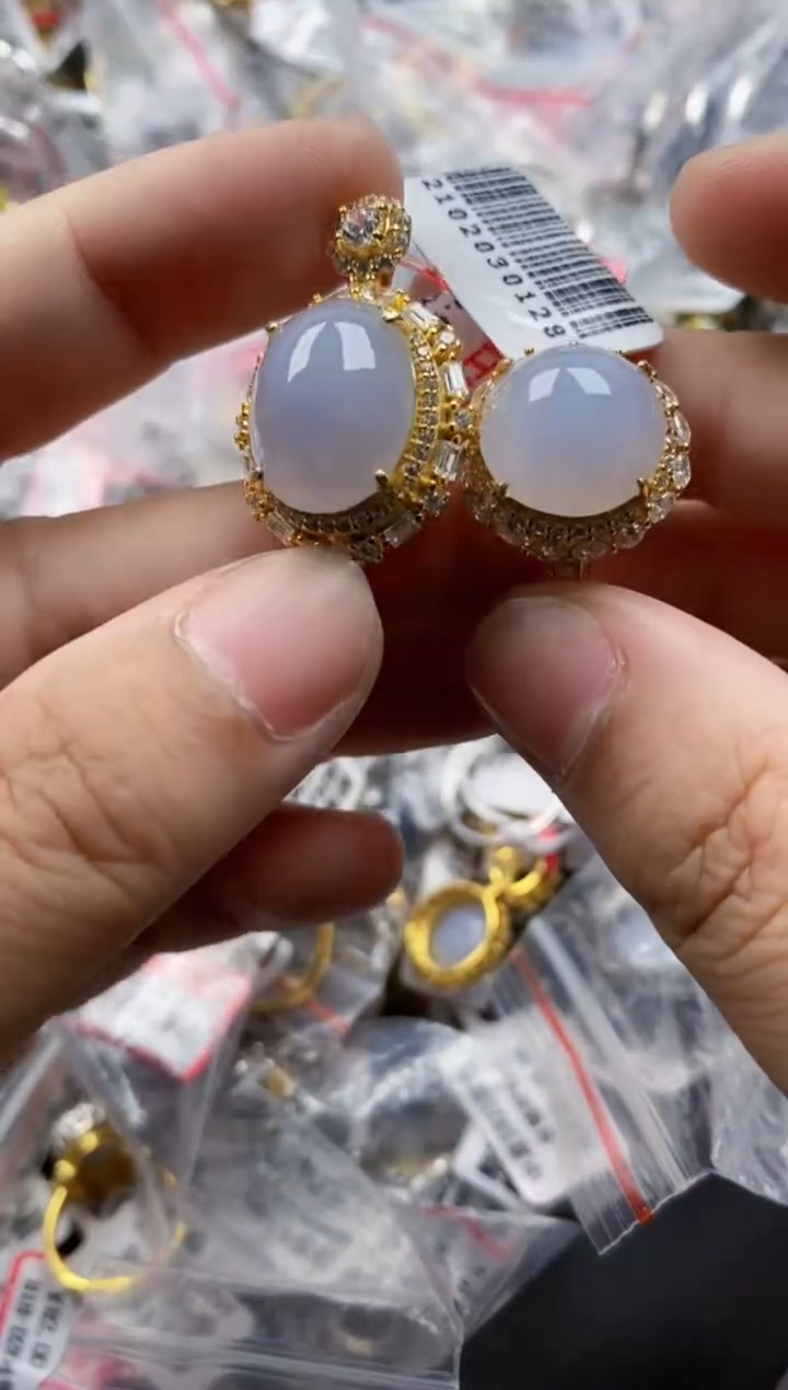 翡翠戒指银S925镶嵌999       10