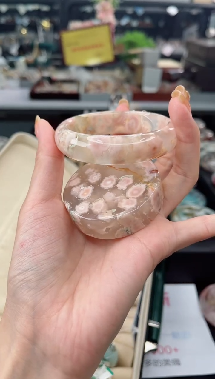 【闪购商品】石英质玉手镯未镶嵌56圈口（赠品镯心）3S9267