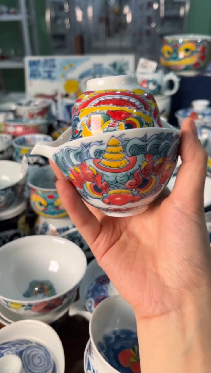 陶瓷昨明景德镇陶瓷：宝瓶一套