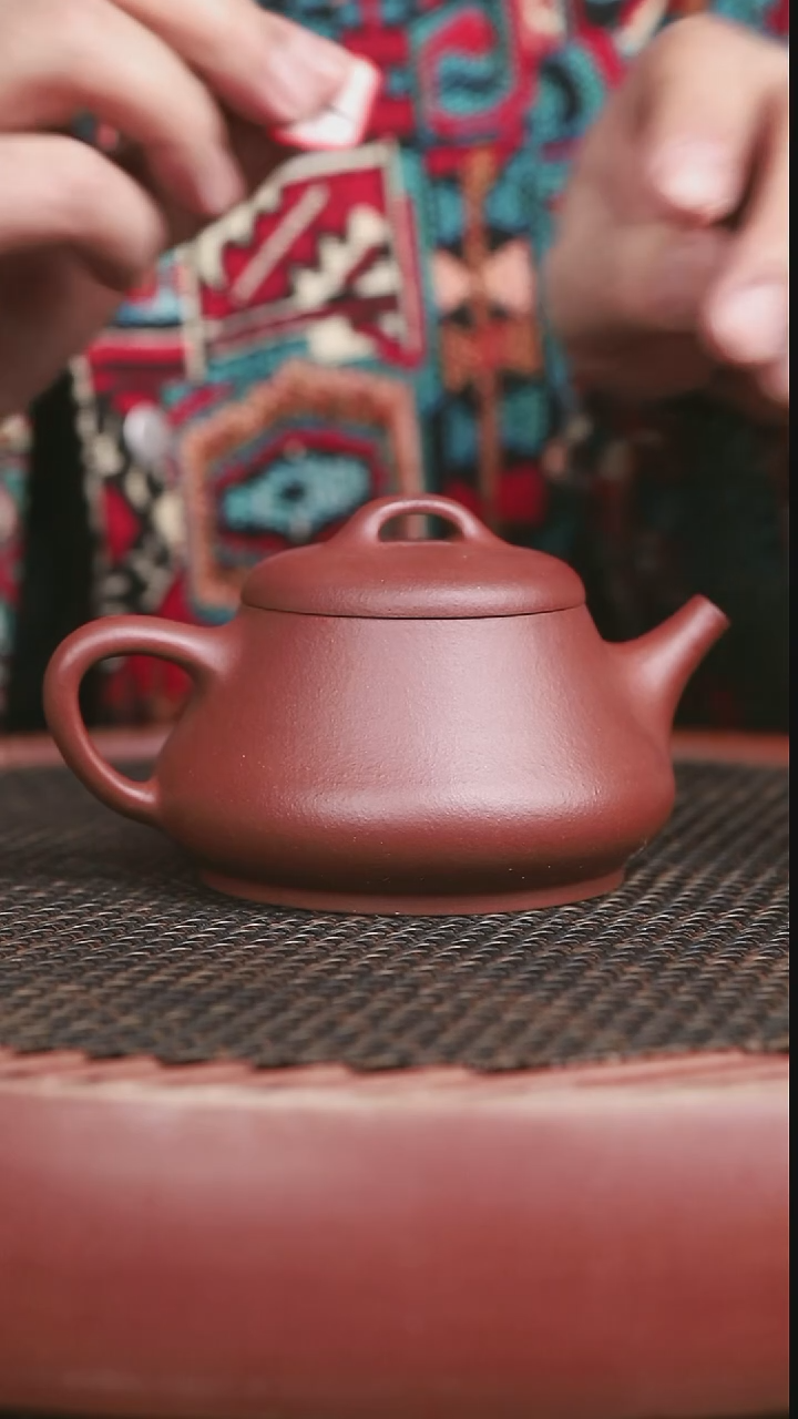 茶壶紫砂H*X6号平台底槽清趣瓢260CC微微暇