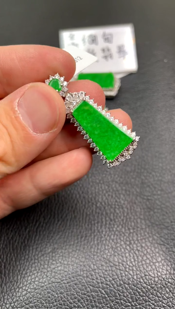 【闪购商品】翡翠吊坠(不含链)银S925镶嵌吊坠