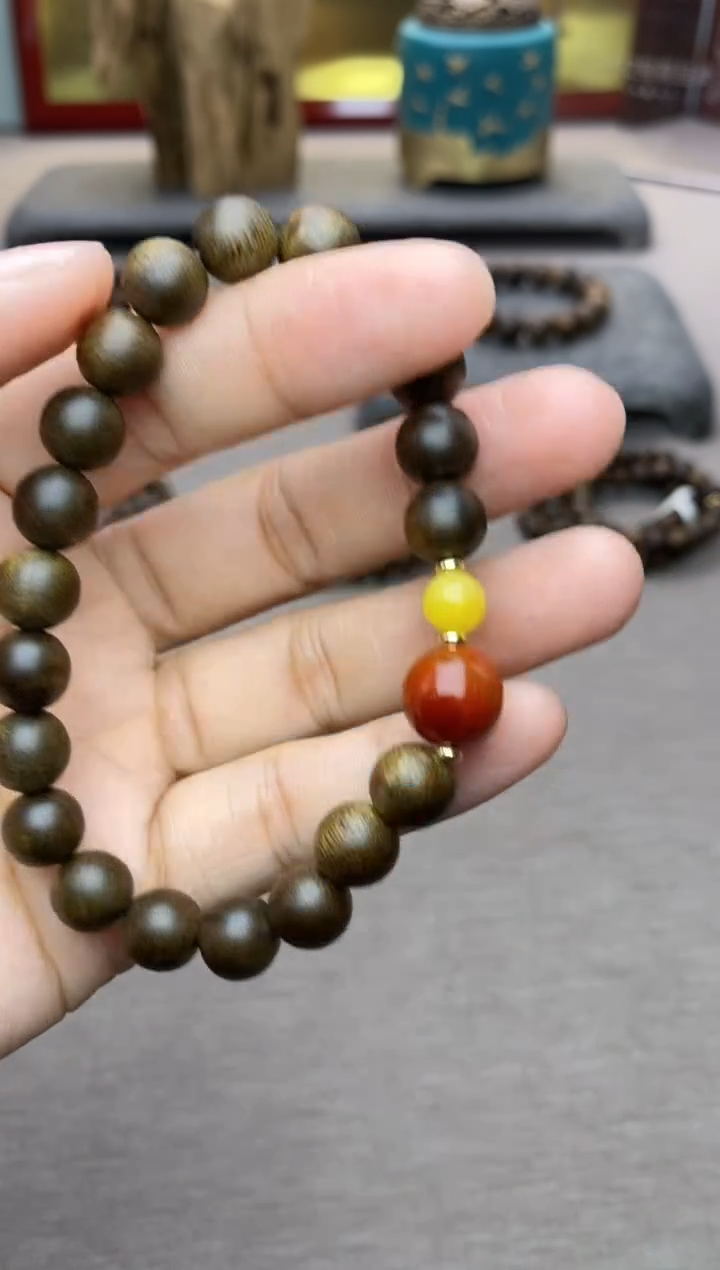 【闪购商品】沉香手串越南顺化玉化紫棋楠08 沉水单圈+配饰