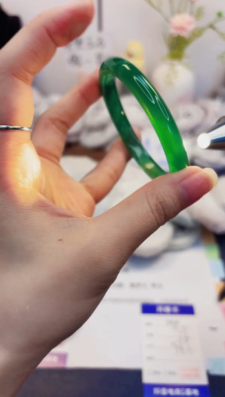 【闪购商品】石英质玉手镯未镶嵌364-玛瑙-圈口58