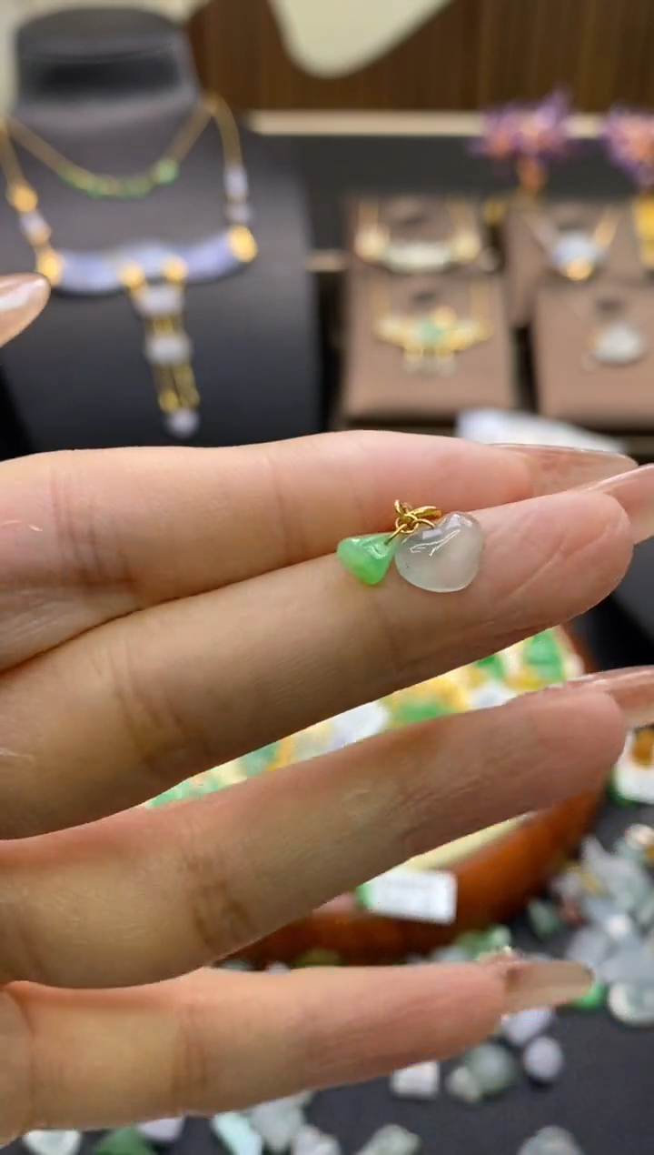 【闪购商品】翡翠颈饰18K金镶嵌净货11916