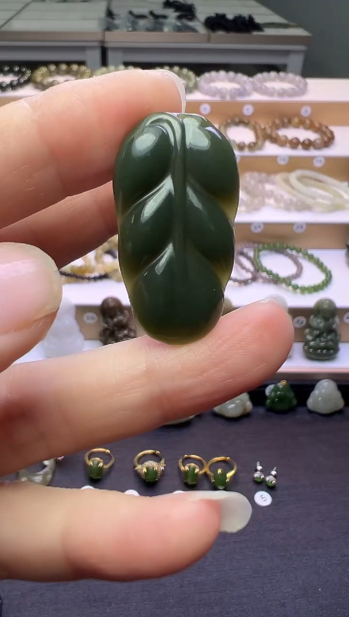 颈饰未镶嵌和田玉175号链接约卡35*19*3