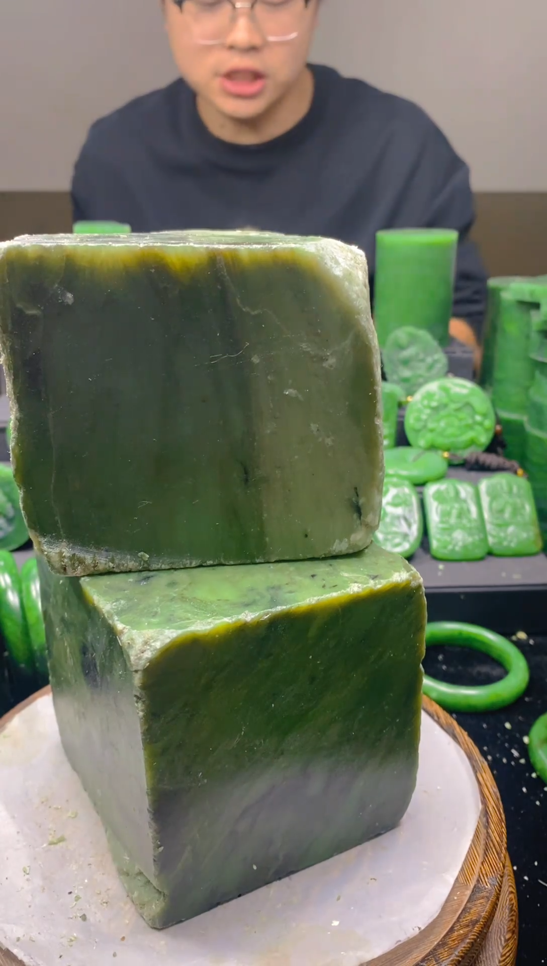 未镶嵌和田玉（碧玉）珠宝半成品1