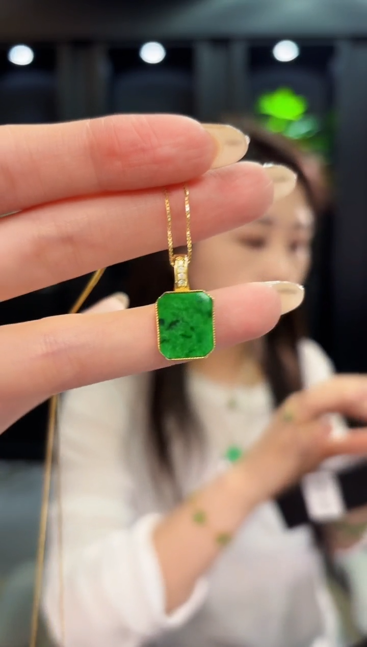 翡翠未镶嵌吊坠(不含链) 方糖 缅料A货/多样性发货/一件