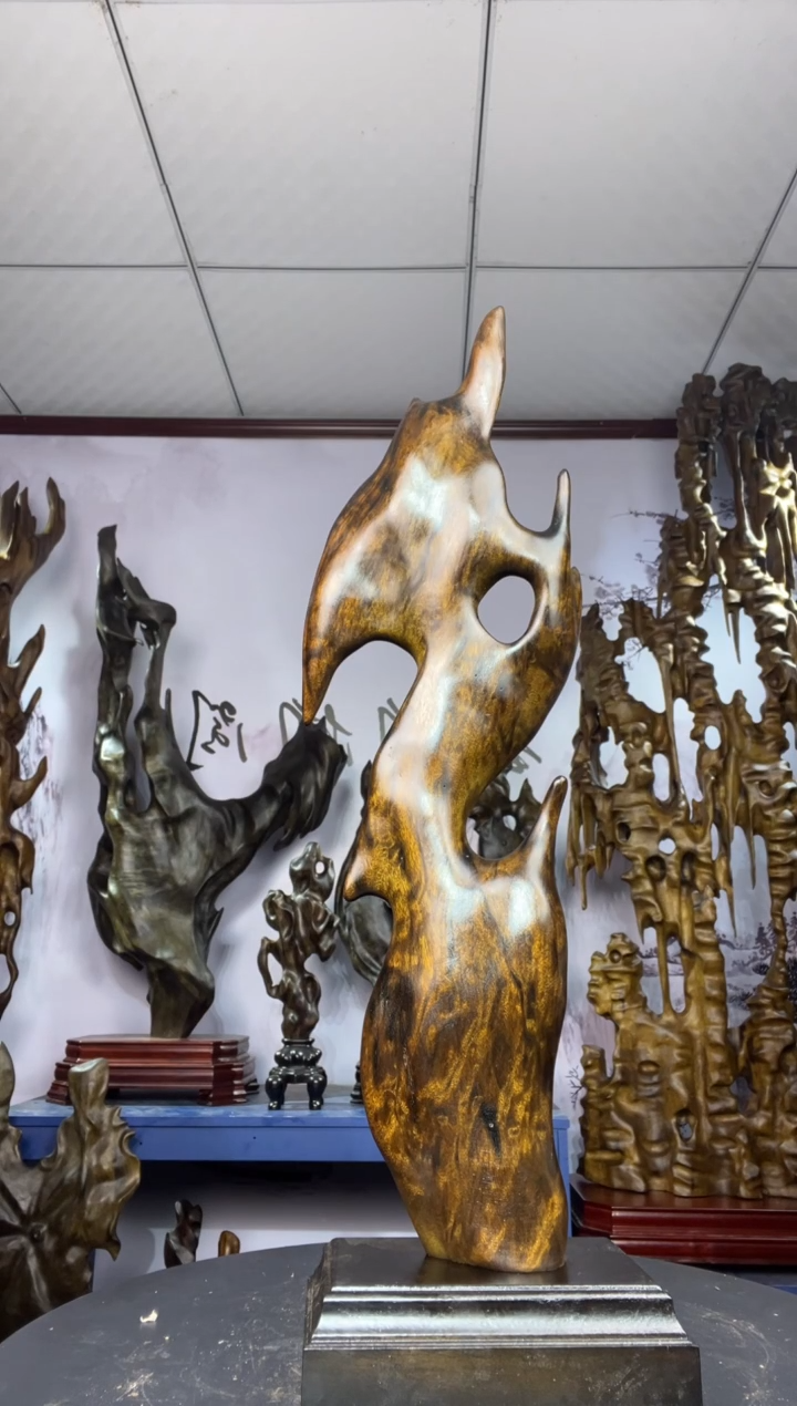 金丝楠木雕款华**鸽金丝楠木工艺品摆件