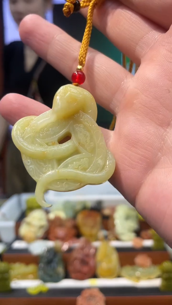 【闪购商品】岫玉吊坠未镶嵌·