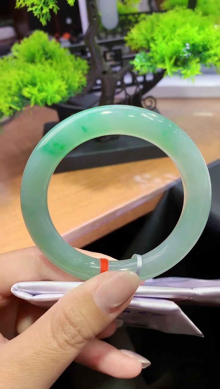 未镶嵌手镯翡翠-k95 天然缅甸A货翡翠58圆条