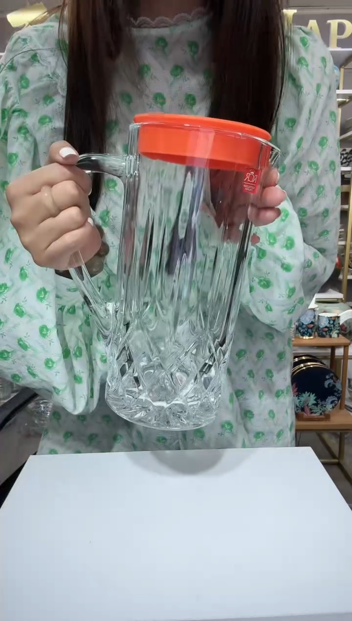 陶瓷进口水壶一只装橘黄色