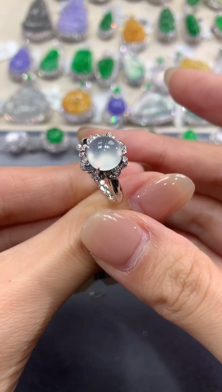 【闪购商品】翡翠戒指18K金镶嵌q9       