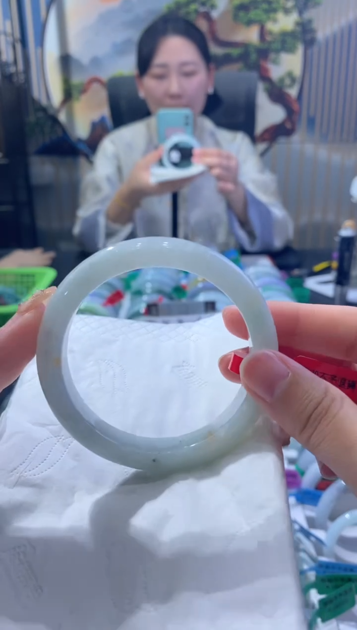 【闪购商品】翡翠手镯未镶嵌00008331
