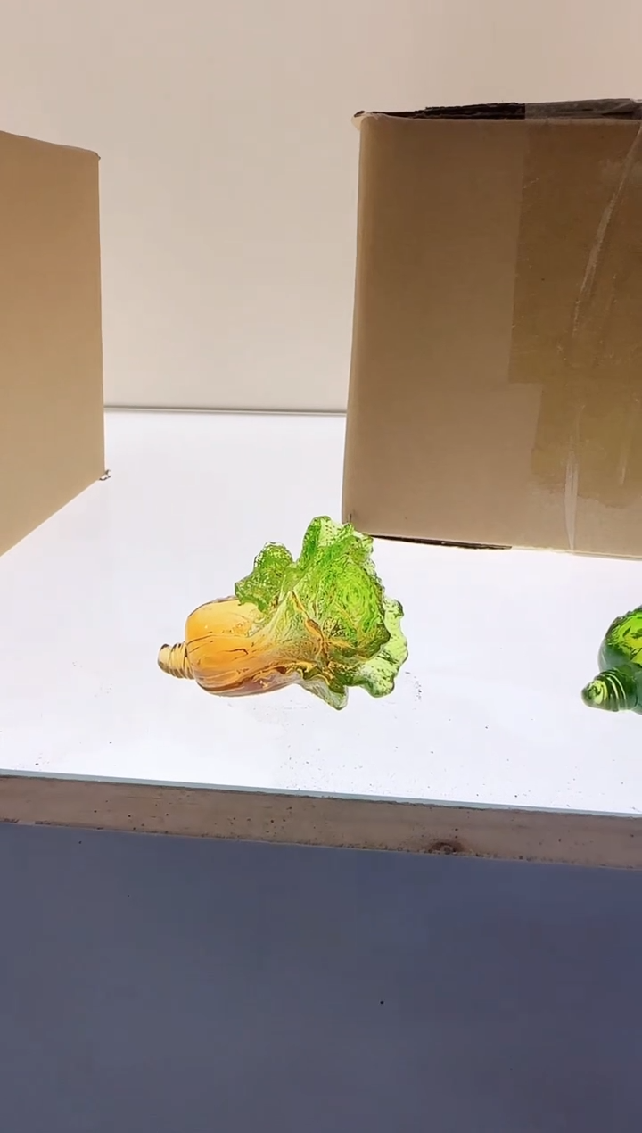 手工艺品琉璃百财在手