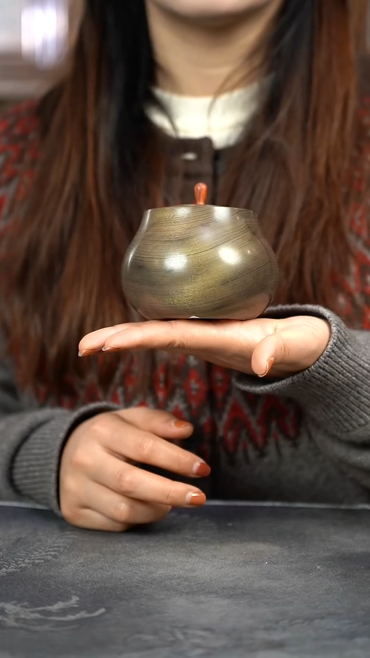 【闪购商品】金丝楠木雕原木精工茶仓醒茶罐463