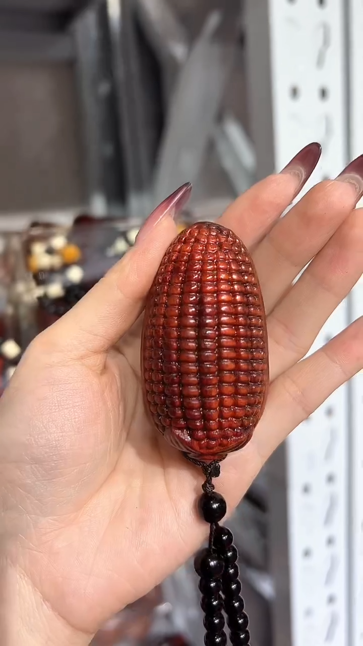 【闪购商品】非洲紫檀（红花梨）紫檀木玉米手把件赠送手把绳