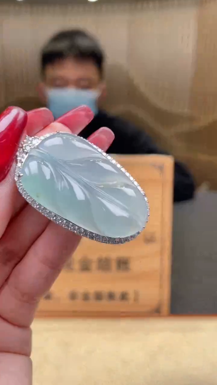 【闪购商品】翡翠颈饰未镶嵌      *13