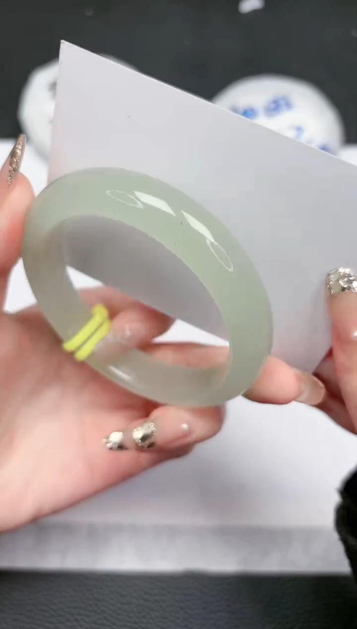 【闪购商品】石英质玉手镯未镶嵌21-58