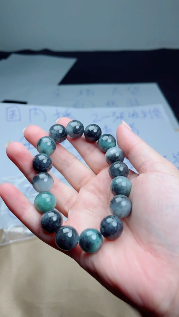 翡翠未镶嵌颈饰珠串