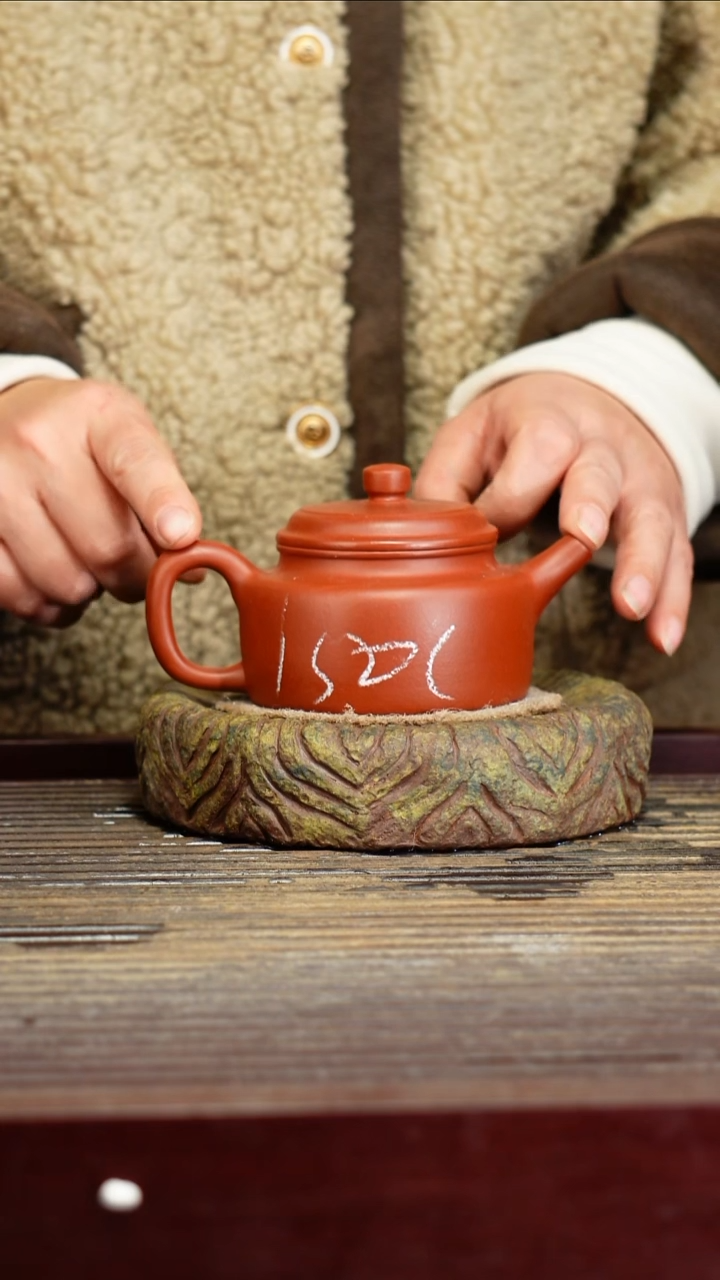 宜兴原矿紫砂壶茶壶宜兴原矿紫砂壶茶壶150C